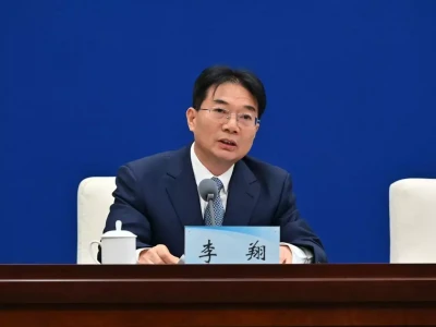 河南省加快机器人、具身智能等产品创新，到2027年引育人工智能领军企业10家曾经一桌难求，如今全国已关停上万家，自助餐厅真是被吃倒闭的吗