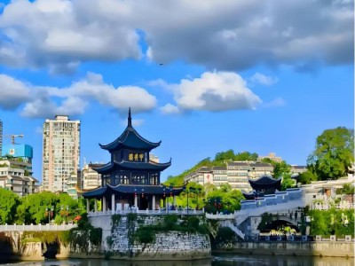 Deepseek推荐全国旅游百强区第12名：贵州贵阳市南明区