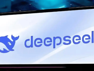 DeepSeek掉不下神坛