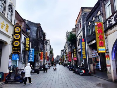 Deepseek推荐全国旅游百强区第13名：广西北海市海城区