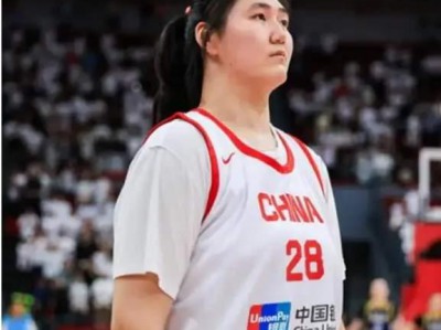 女篮重建让3将打成惊喜！张子宇统治级，翟若云杨舒予低开高走！