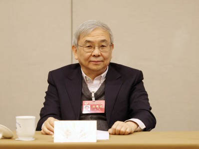 政协委员李隽:拥抱人工智能,建立人工智能科技战略研究机构