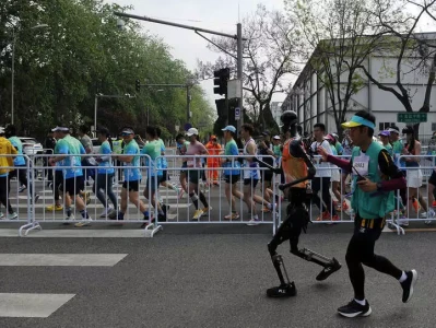美媒:机器人和人工智能赋予中国经济新动能讨伐董卓:曹刘孙初绽光芒,三国格局初现曙光