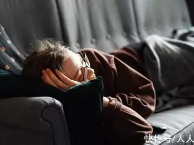 算法人生(23):跟着“生成对抗网络”思维走出“拖延”牛腩焖面香气四溢,滋味绝佳,为何让人念念不忘?