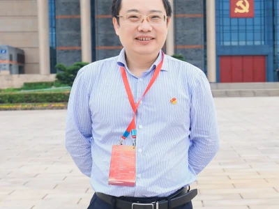 郭伟 | 操纵粒子引发科学世界的微观巨变