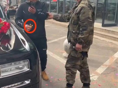 长春街头劳斯莱斯“小金人”被掰断?警方已介入,当地婚庆:男子经常讨要喜钱
