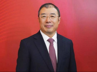 大模型技术深度应用，齐向东详解人工智能安全发展路径｜两会声音