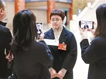 如何用人工智能为千行百业发展赋能戴安澜:入缅作战血洒异乡,牺牲时年仅38岁,毛主席亲自写诗悼念