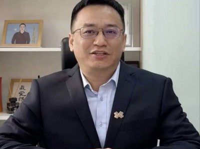 创新科技大咖说｜专访易鑫集团首席AI科学家、高级副总裁张磊：垂直领域AI技术应用开发需注意透明度与“数据不出域”